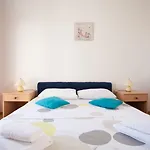 Kairos Apartman *