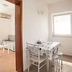 Kairos Apartman
