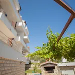 Apartman Kairos Seget Vranjica